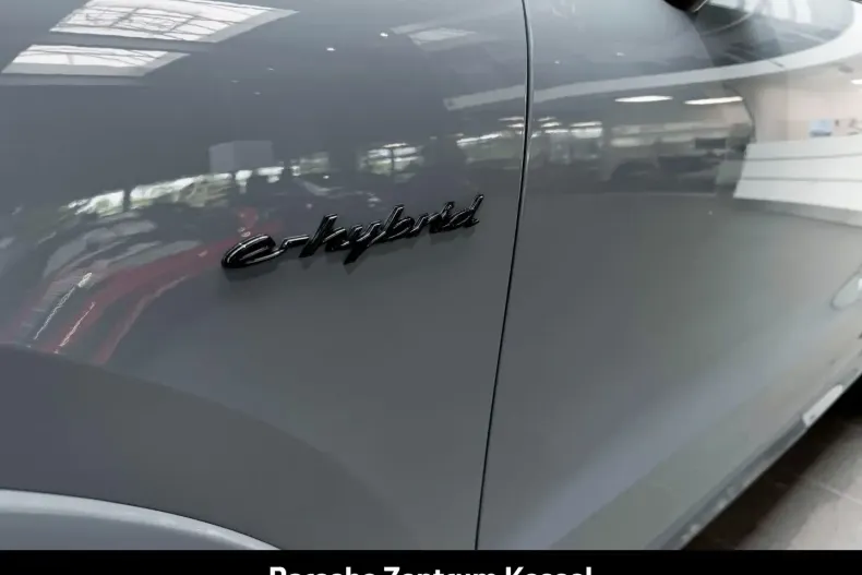 Porsche Cayenne din 2024 cu 41.990 km - oferta POR118408 - foto 22