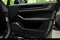 Porsche Cayenne din 2024 cu 41.990 km - oferta POR118408 - foto 25