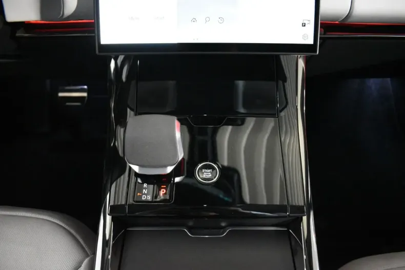 Land Rover Range Rover Sport din 2024 cu 4.257 km - oferta LAN118409 - foto 14