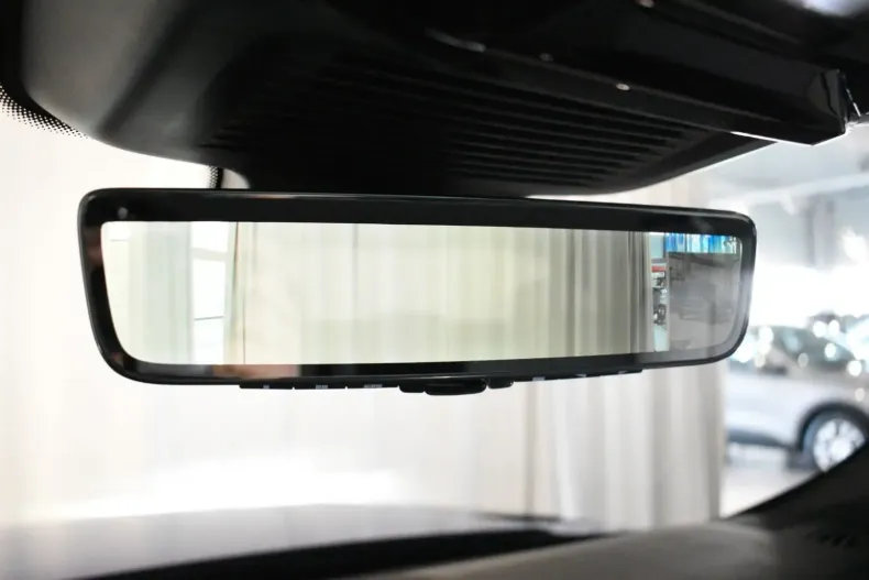 Land Rover Range Rover Sport din 2024 cu 4.257 km - oferta LAN118409 - foto 16