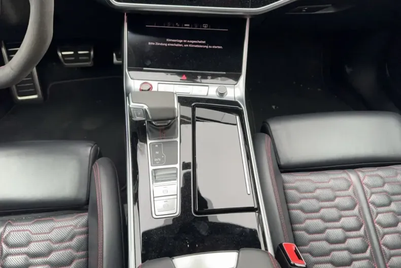 Audi RS6 din 2022 cu 95.000 km - oferta AUD118410 - foto 17