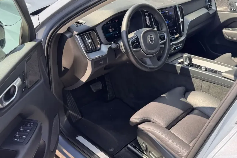 Volvo XC60 din 2023 cu 90.000 km - oferta VOL118412 - foto 7