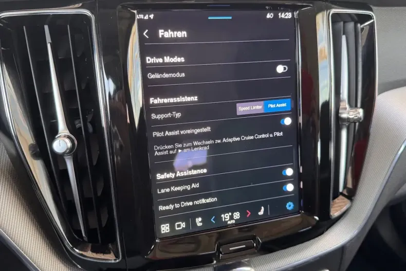 Volvo XC60 din 2023 cu 90.000 km - oferta VOL118412 - foto 15