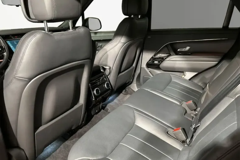 Land Rover Range Rover Sport din 2024 cu 29.368 km - oferta LAN118413 - foto 6