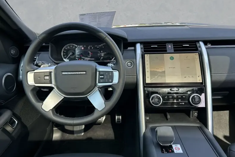 Land Rover Discovery din 2023 cu 9.000 km - oferta LAN118417 - foto 10