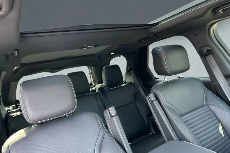 Land Rover Discovery din 2023 cu 9.000 km - oferta LAN118417 - foto 13