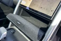 Land Rover Discovery din 2023 cu 9.000 km - oferta LAN118417 - foto 16