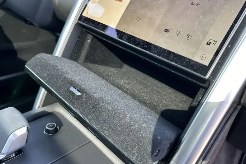 Land Rover Discovery din 2023 cu 9.000 km - oferta LAN118417 - foto 16