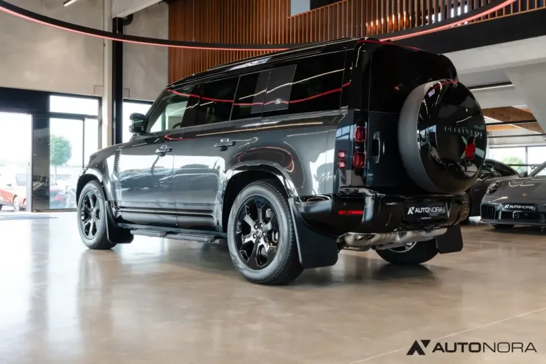 Land Rover Defender din 2024 cu 17.700 km - oferta LAN118430 - foto 8