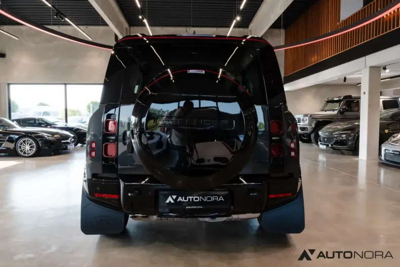 Land Rover Defender din 2024 cu 17.700 km - oferta LAN118430 - foto 9