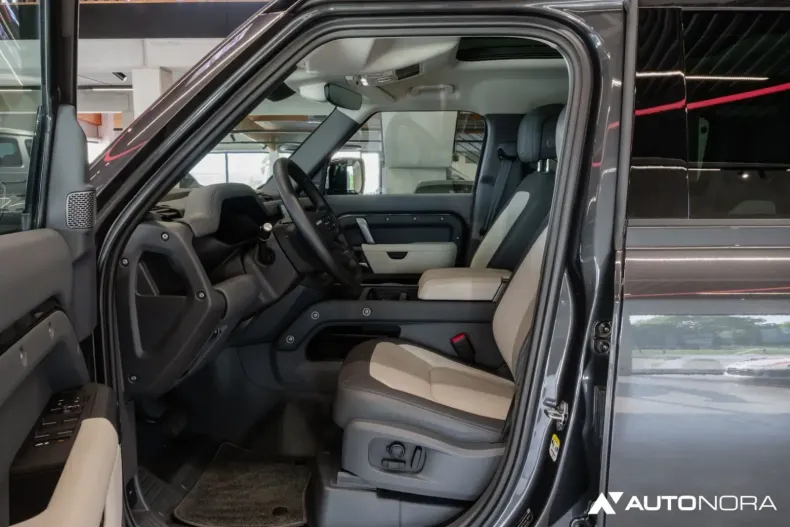 Land Rover Defender din 2024 cu 17.700 km - oferta LAN118430 - foto 21