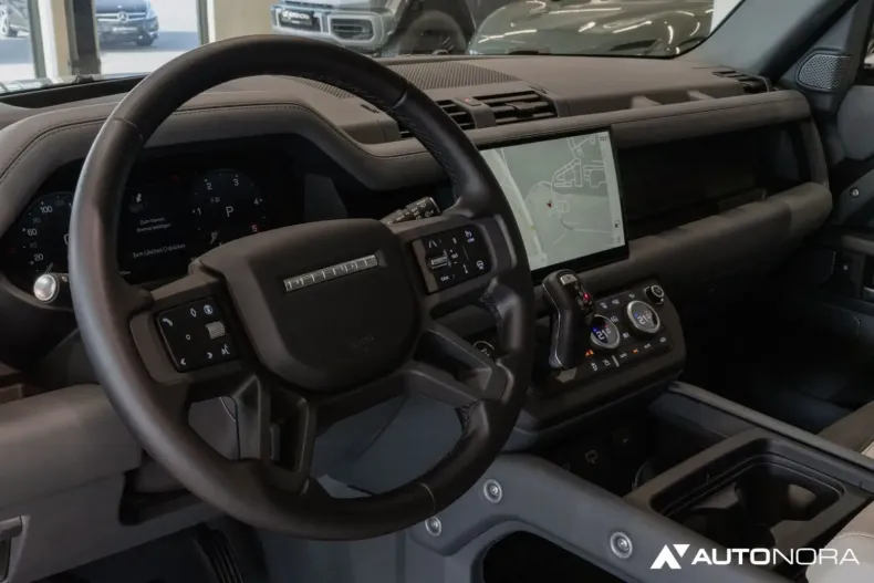 Land Rover Defender din 2024 cu 17.700 km - oferta LAN118430 - foto 30