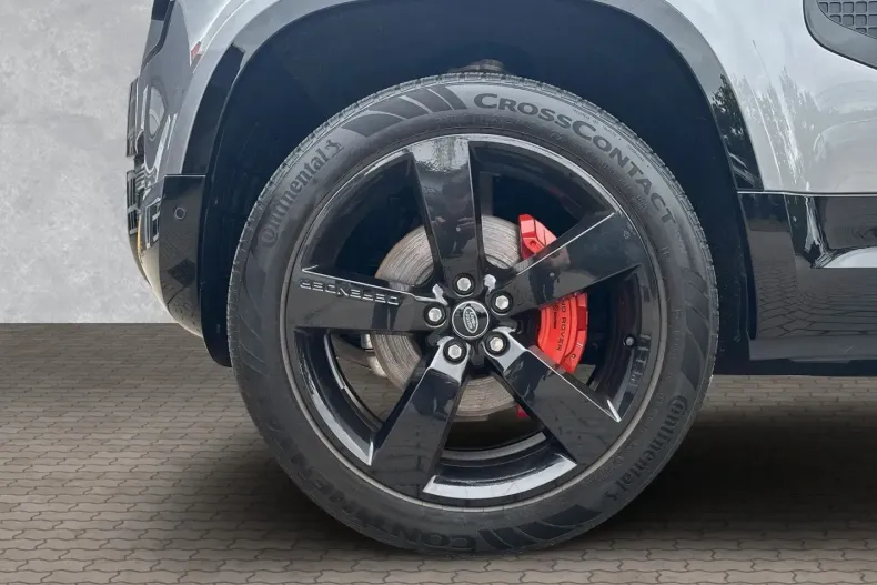 Land Rover Defender din 2023 cu 44.848 km - oferta LAN118431 - foto 9