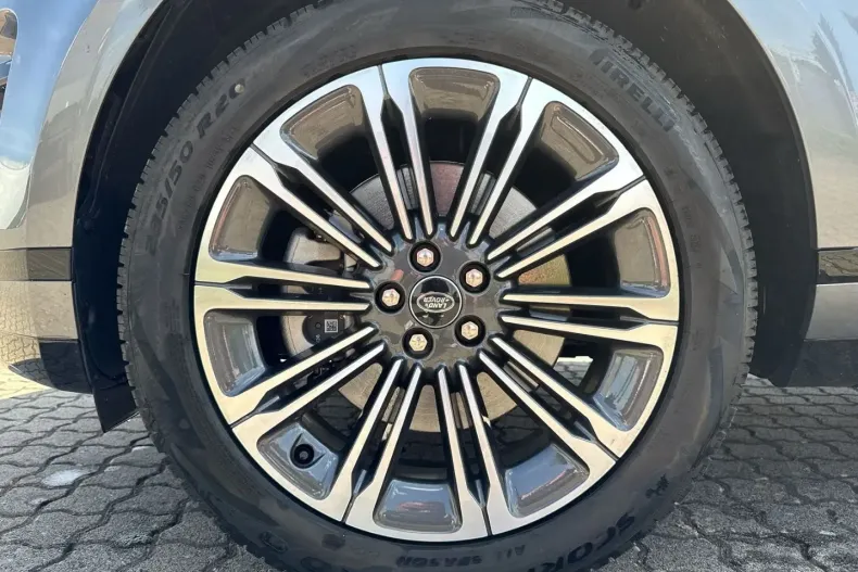 Land Rover Range Rover Evoque din 2024 cu 3.500 km - oferta LAN118440 - foto 9