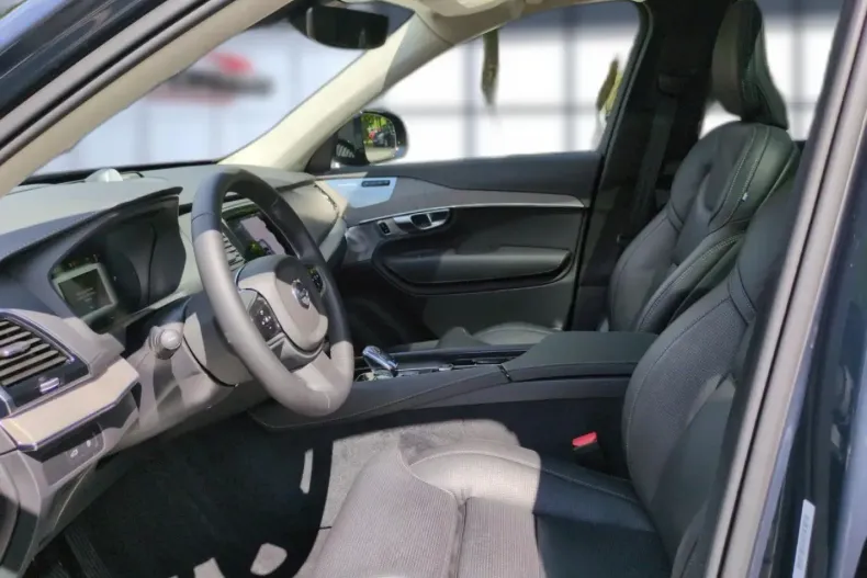 Volvo XC90 din 2024 cu 24.100 km - oferta VOL118456 - foto 9