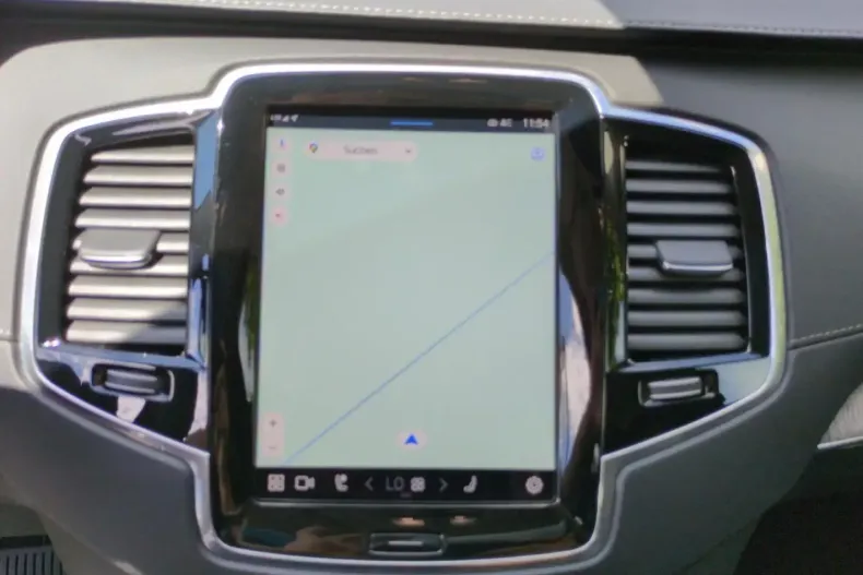 Volvo XC90 din 2024 cu 24.100 km - oferta VOL118456 - foto 13