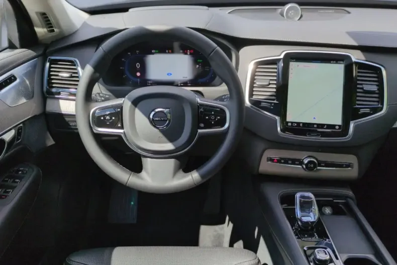 Volvo XC90 din 2024 cu 24.100 km - oferta VOL118456 - foto 16