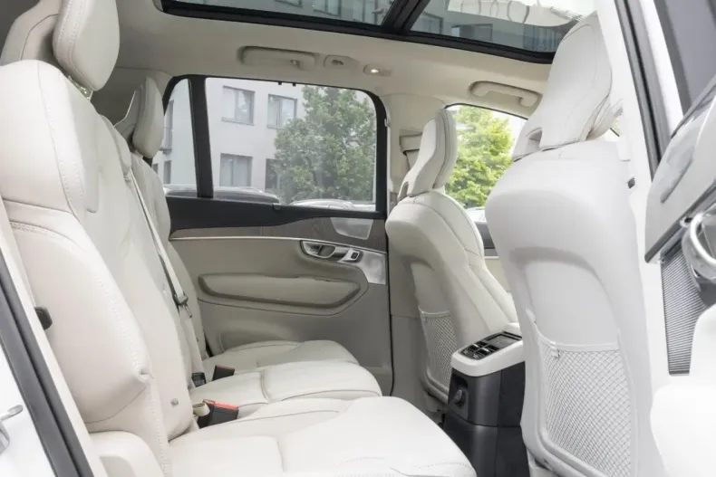 Volvo XC90 din 2022 cu 64.317 km - oferta VOL118457 - foto 5