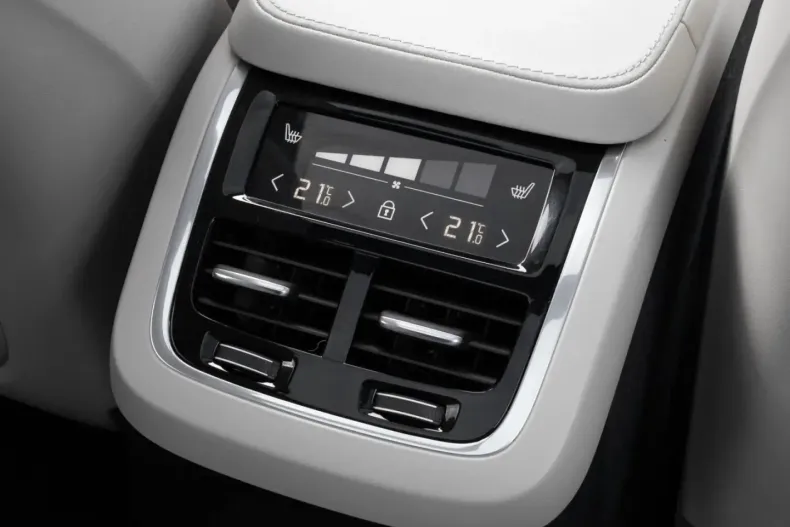 Volvo XC90 din 2022 cu 64.317 km - oferta VOL118457 - foto 9