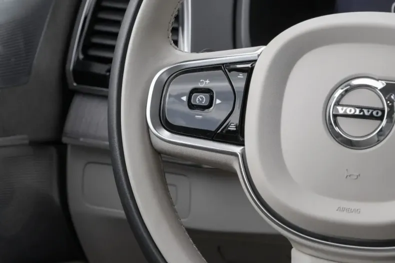 Volvo XC90 din 2022 cu 64.317 km - oferta VOL118457 - foto 11