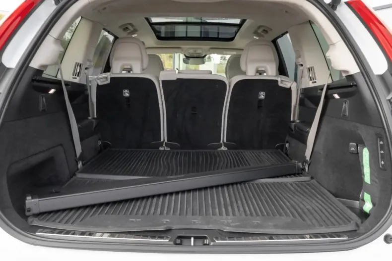 Volvo XC90 din 2022 cu 64.317 km - oferta VOL118457 - foto 12