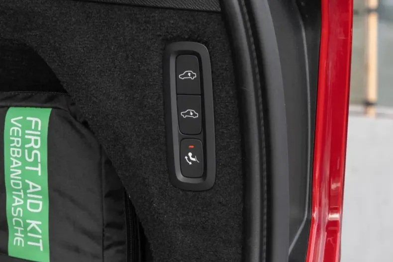 Volvo XC90 din 2022 cu 64.317 km - oferta VOL118457 - foto 13