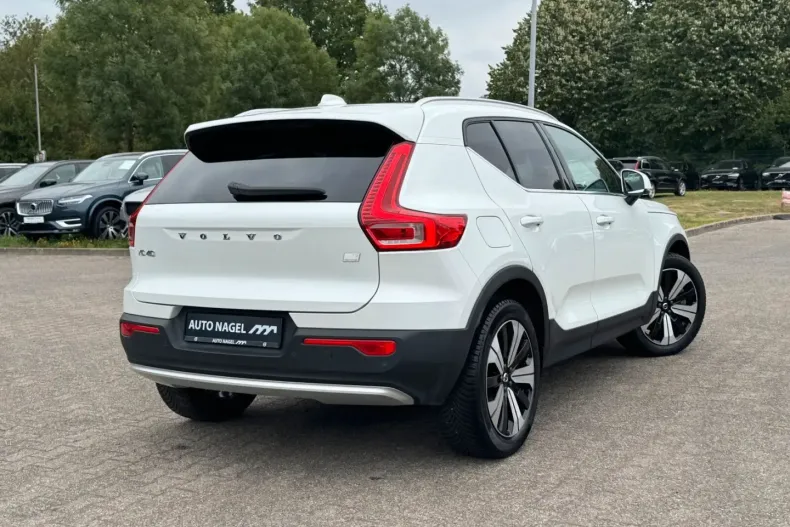 Volvo XC40 din 2022 cu 62.635 km - oferta VOL118464 - foto 2