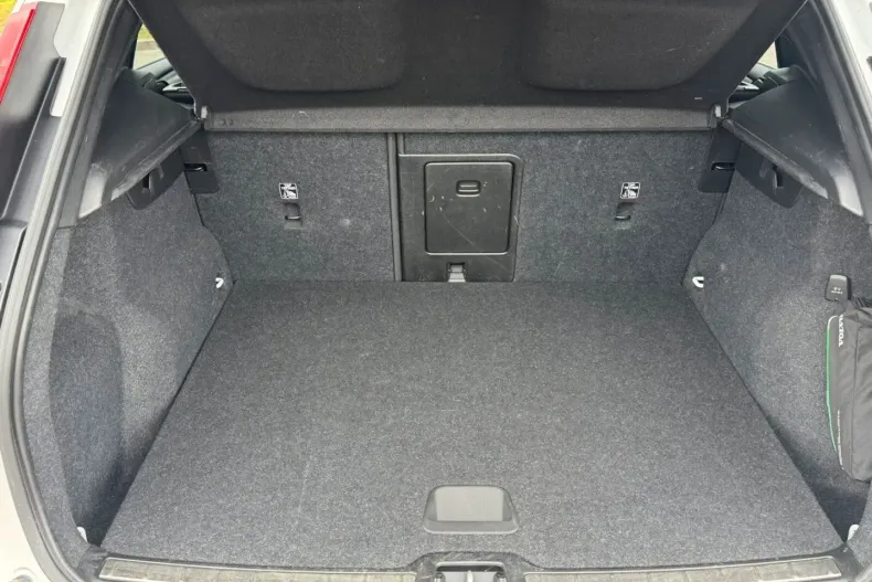 Volvo XC40 din 2022 cu 62.635 km - oferta VOL118464 - foto 6