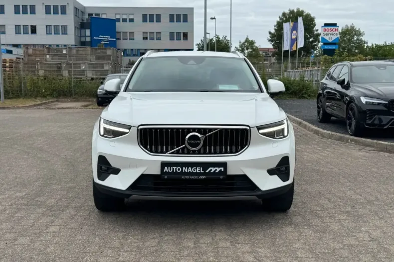 Volvo XC40 din 2022 cu 62.635 km - oferta VOL118464 - foto 11
