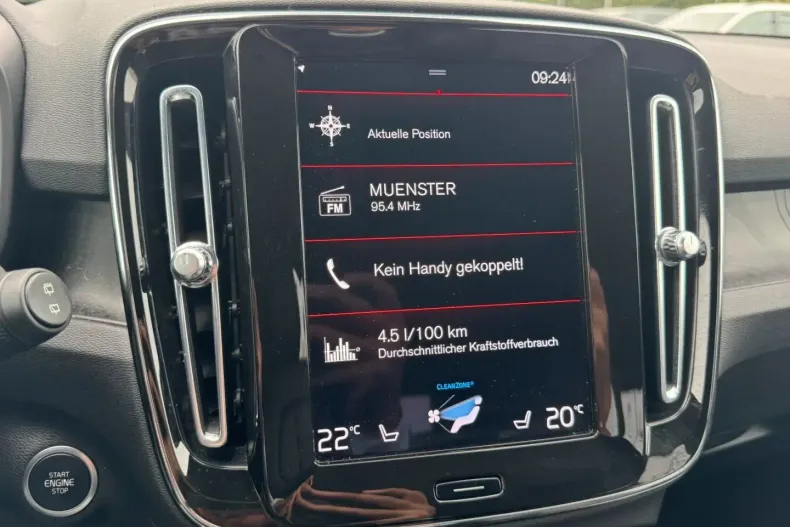 Volvo XC40 din 2022 cu 62.635 km - oferta VOL118464 - foto 18