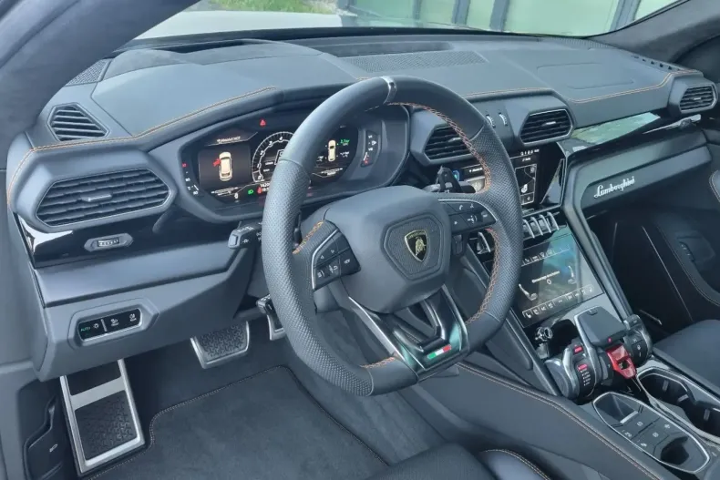 Lamborghini Urus din 2022 cu 16.200 km - oferta LAM118482 - foto 9