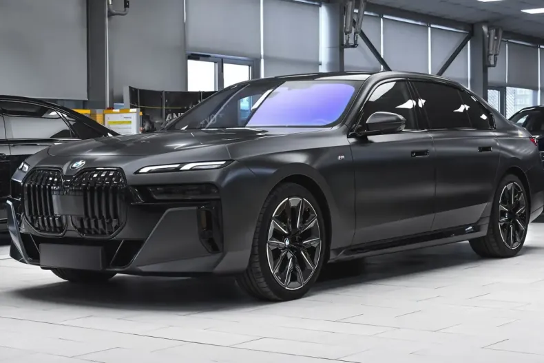 BMW 740 din 2024 cu 25.958 km - oferta BMW118484 - foto 1