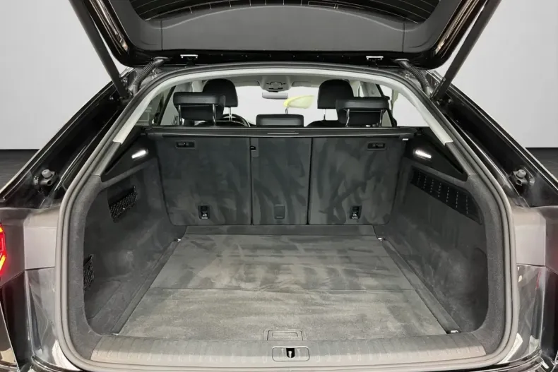 Audi Q8 din 2022 cu 104.080 km - oferta AUD118487 - foto 15