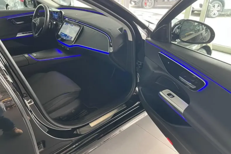 Mercedes-Benz E 200 din 2023 cu 50.000 km - oferta MER118491 - foto 10