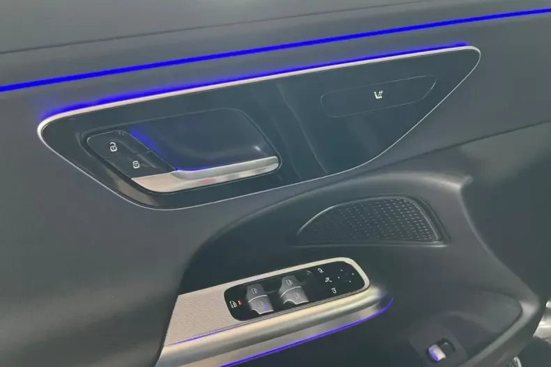 Mercedes-Benz E 200 din 2023 cu 50.000 km - oferta MER118491 - foto 13