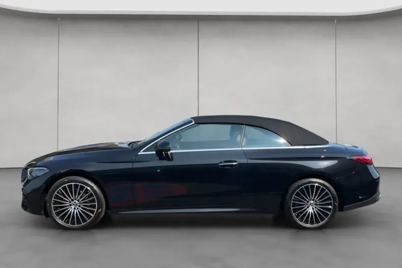 Mercedes-Benz CLE 300 din 2024 cu 7.867 km - oferta MER118499 - foto 2