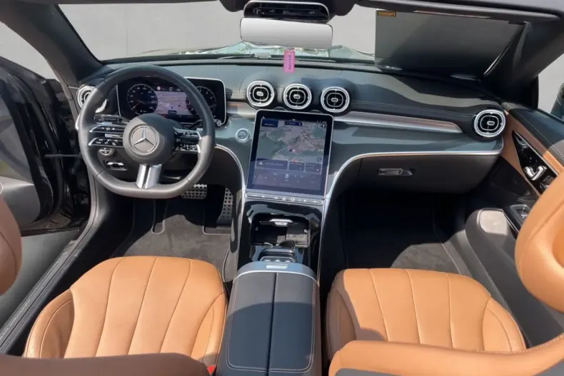 Mercedes-Benz CLE 300 din 2024 cu 7.867 km - oferta MER118499 - foto 13