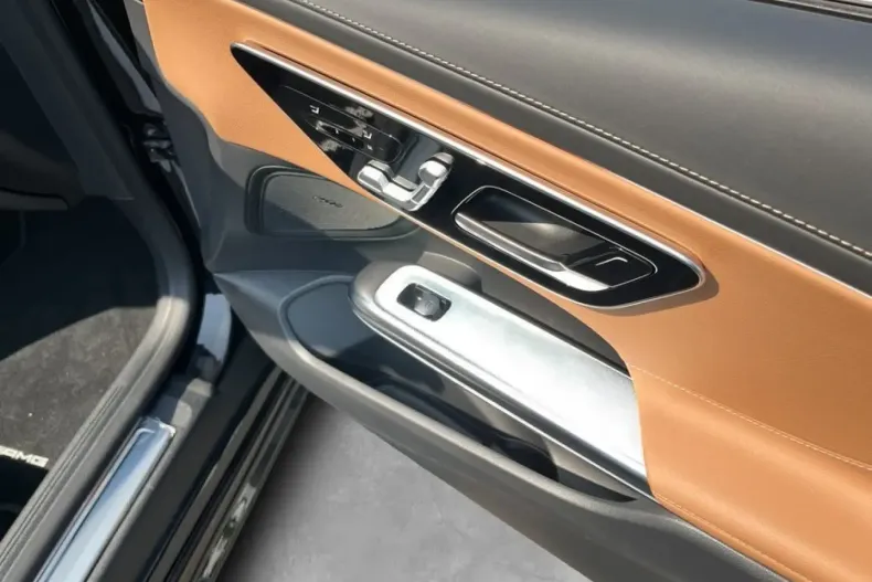 Mercedes-Benz CLE 300 din 2024 cu 7.867 km - oferta MER118499 - foto 20