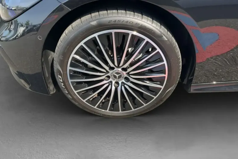 Mercedes-Benz CLE 300 din 2024 cu 7.867 km - oferta MER118499 - foto 26