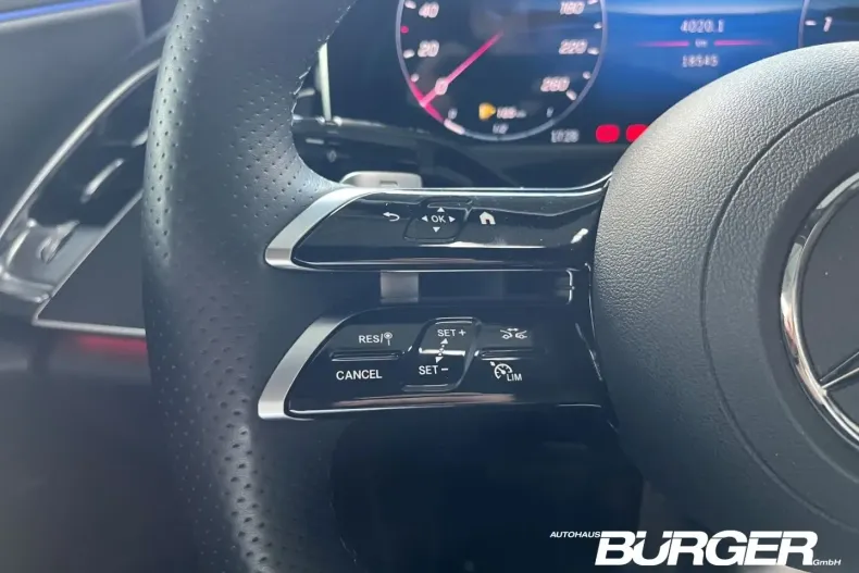 Mercedes-Benz E 220 din 2024 cu 18.500 km - oferta MER118513 - foto 25