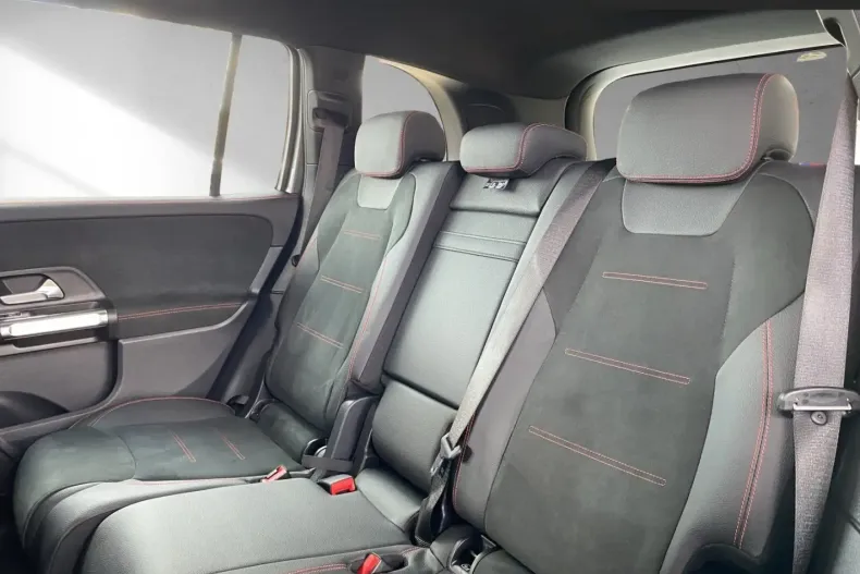 Mercedes-Benz GLB 180 din 2022 cu 21.150 km - oferta MER118525 - foto 9