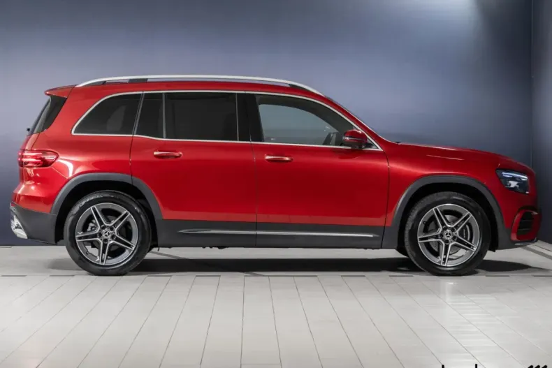 Mercedes-Benz GLB 200 din 2024 cu 19.252 km - oferta MER118526 - foto 4