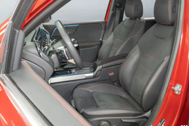 Mercedes-Benz GLB 200 din 2024 cu 19.252 km - oferta MER118526 - foto 12