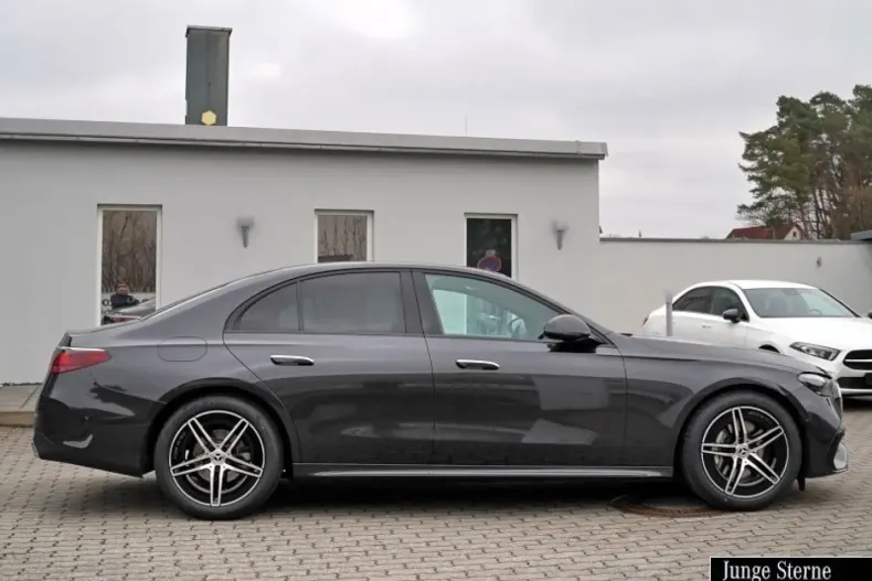 Mercedes-Benz E 200 din 2024 cu 44.101 km - oferta MER118527 - foto 2