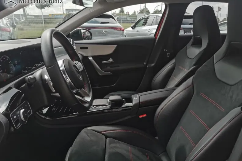 Mercedes-Benz A 250 din 2022 cu 23.330 km - oferta MER118534 - foto 5