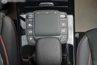 Mercedes-Benz A 250 din 2022 cu 23.330 km - oferta MER118534 - foto 11