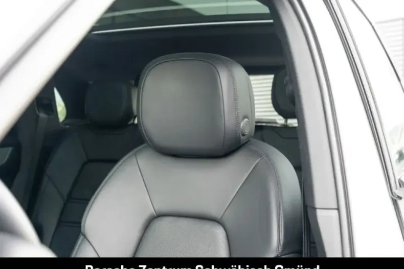 Porsche Cayenne din 2023 cu 26.000 km - oferta POR118539 - foto 21