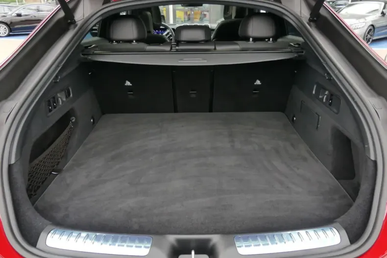 Mercedes-Benz GLC 300 din 2024 cu 19.899 km - oferta MER118546 - foto 11