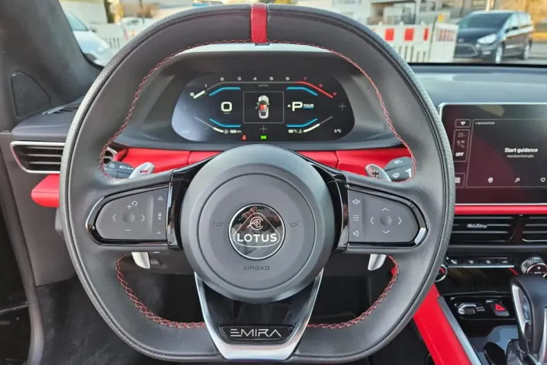 Lotus Emira din 2023 cu 12.000 km - oferta LOT118547 - foto 10