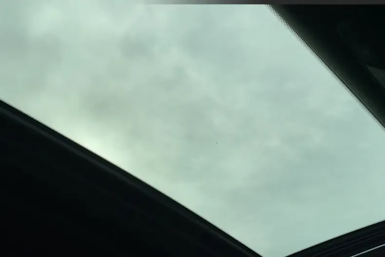 Mercedes-Benz GLC 300 din 2022 cu 13.490 km - oferta MER118557 - foto 15